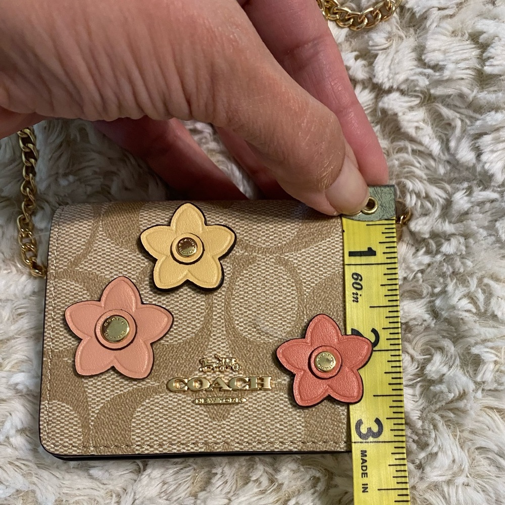 NWT Coach Signature Mini Wallet Appliqué Floral Design on Gold Chain - Picture 7 of 10